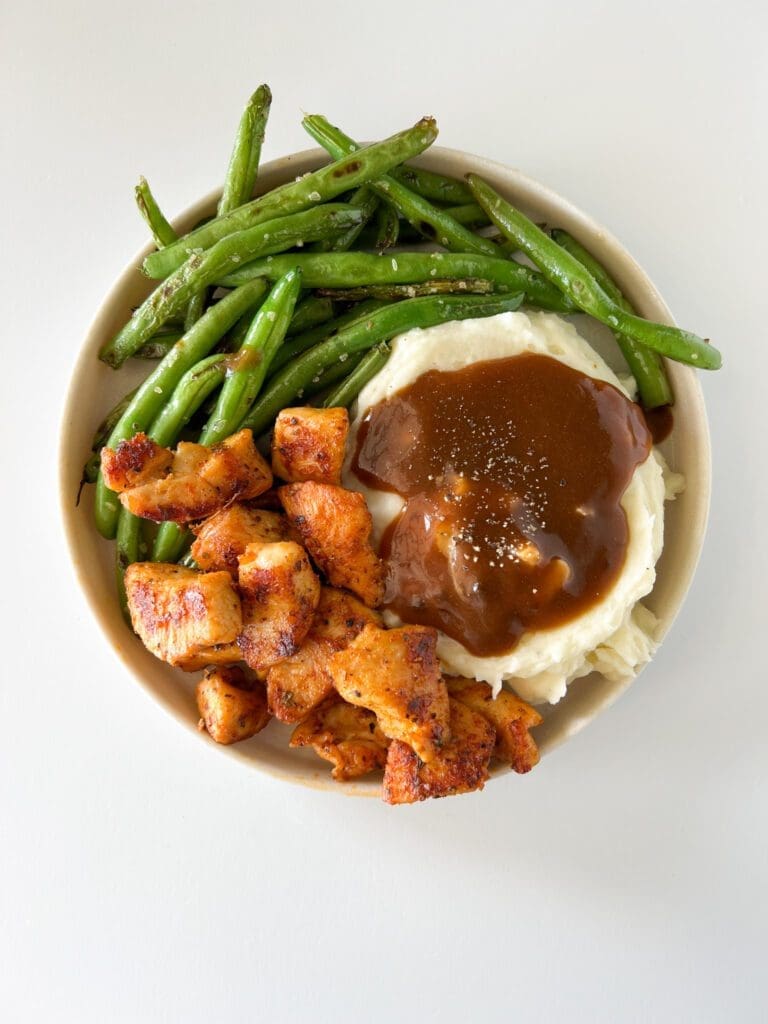 Easy Comfort Grilled Chicken Bites and Mash Potatoes and Gravy