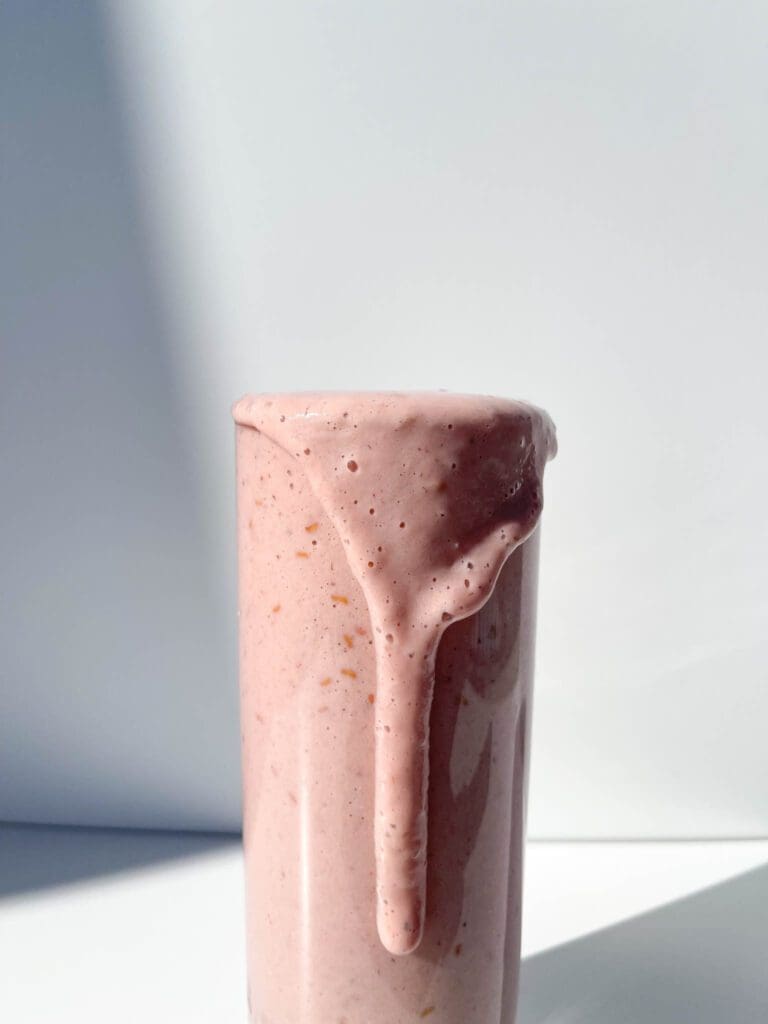 Raspberry (or Strawberry) Cheesecake Smoothie
