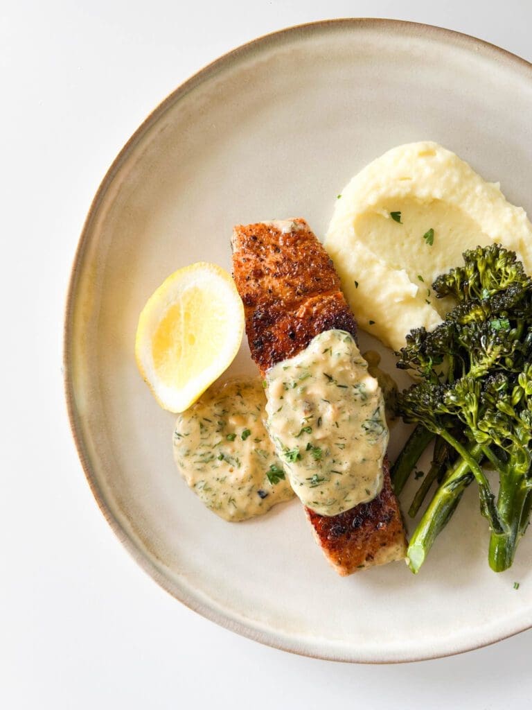 Cajun Salmon with Creamy Lemon Dill Sauce