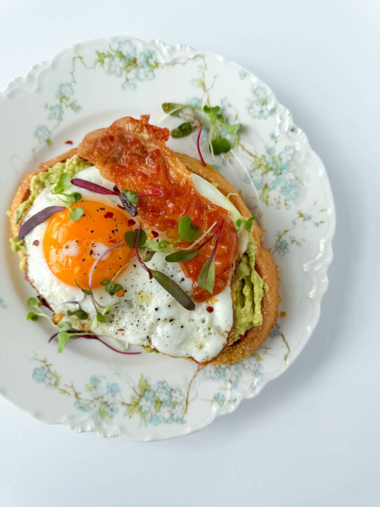 Avocado Toast with Egg and Prosciutto