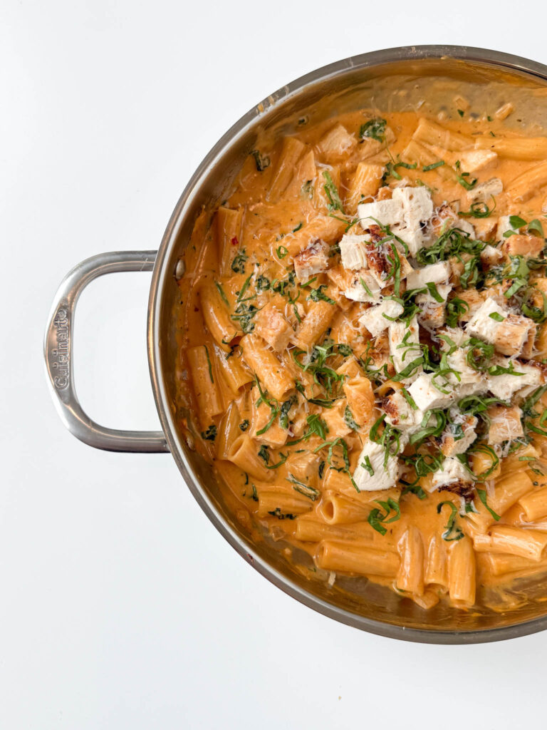 Spicy Chicken Rigatoni with Spinach